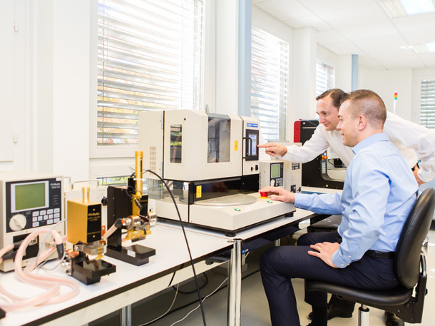 AVIO application and service centre